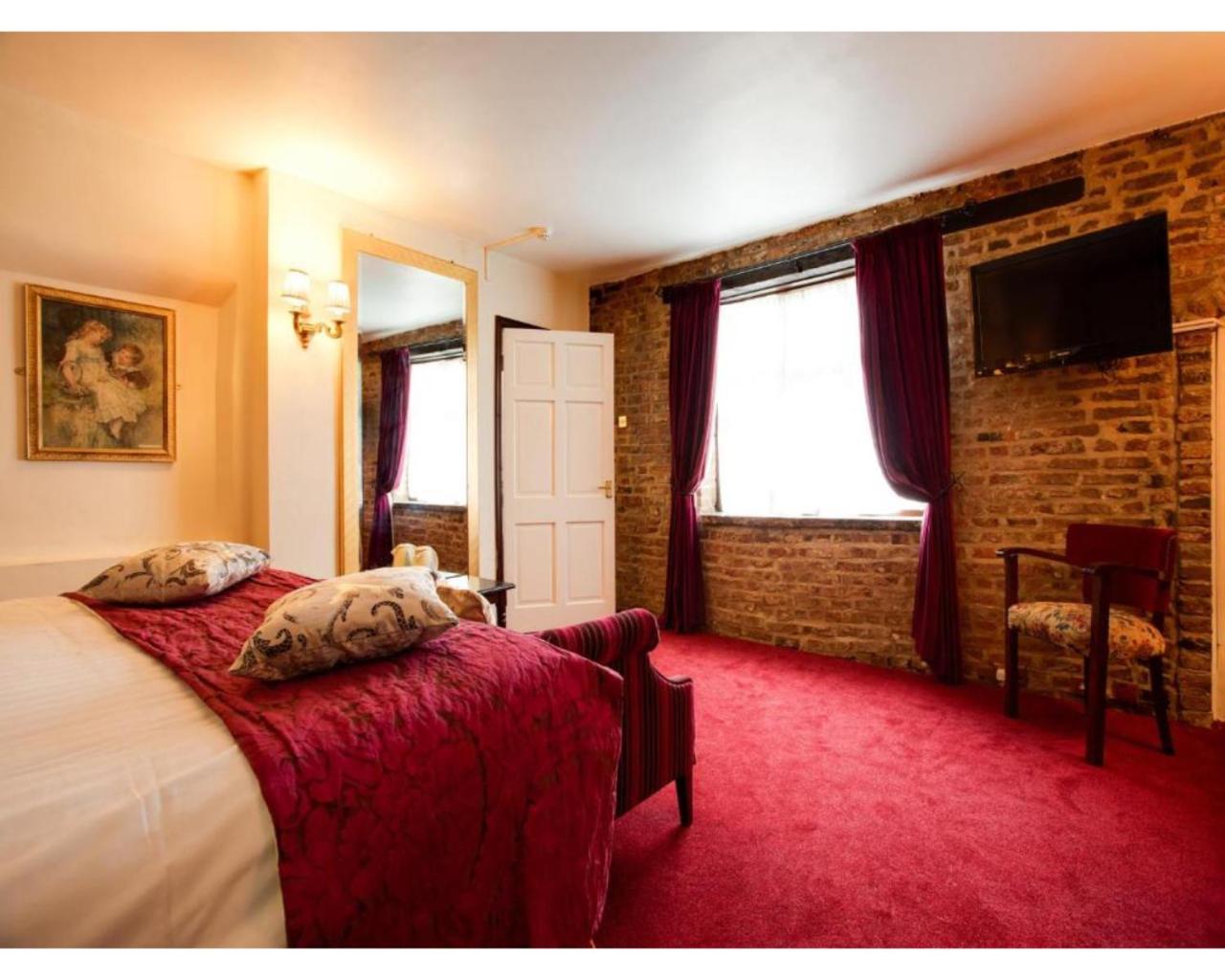 The Rose And Crown Hotel Wisbech Εξωτερικό φωτογραφία