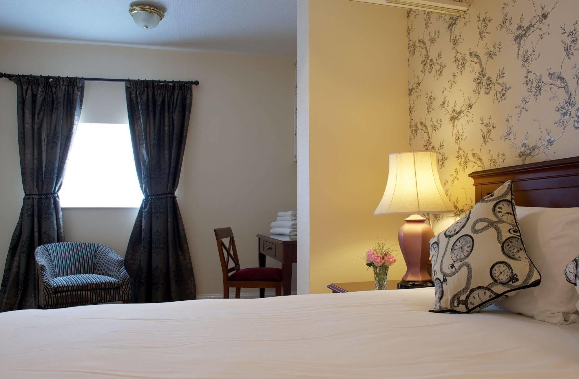 The Rose And Crown Hotel Wisbech Εξωτερικό φωτογραφία